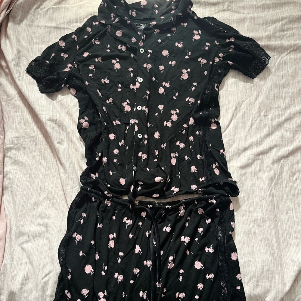 Victoria’s Secret pajama set